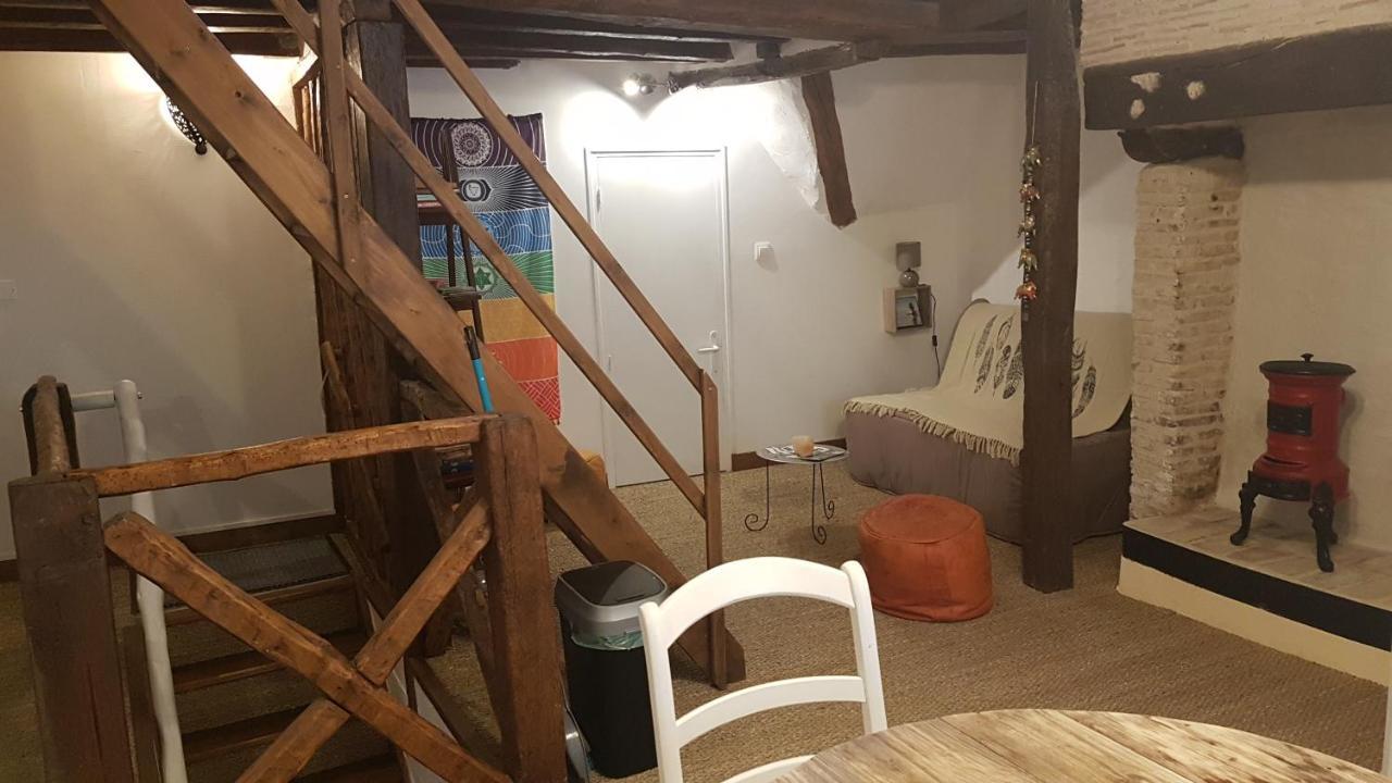 La Belmontaise Panzió Beaumont-sur-Sarthe Kültér fotó